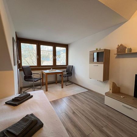 Ferienwohnung "Elsnerstrasse" Nuremberg Bagian luar foto